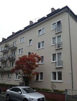 Helle Wohnung mit Tageslichtbad und Balkon - Wohnen im begehrten Frankfurter Westend! - Frankfurt (Main)