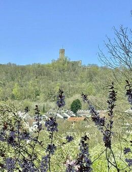 Split-Level-Haus mit unverbaubarem 180° Blick auf die Königsteiner Burg - Königstein (Taunus)