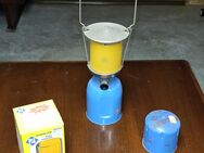 Verkaufe Gas-Campinglampe mit Ersatzschirm und -kartusche - Buchloe