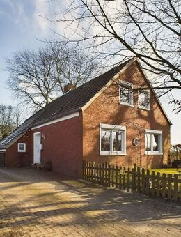 Exklusives Landarbeiterhaus in idyllisch ruhiger Lage von Buttforde mit Potenzial für verschiedene Lebenskonzepte - Esens Zentrum