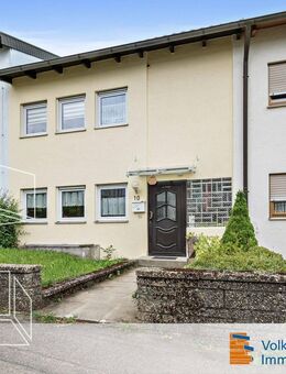 Komfortables Wohnen in Albstadt mit Terrasse und Balkon - Albstadt