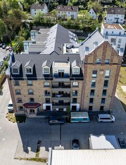 Traumhafte 5-Zimmer Wohnung mit Balkon - Würzburg