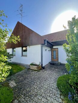 Architektenhaus mit Stil und Komfort in guter Wohnlage! - Bad Windsheim