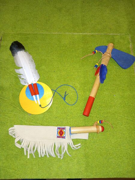 Fasching - Karneval - Indianer - Schmuck - Messer - Tomahawk - Neualbenreuth