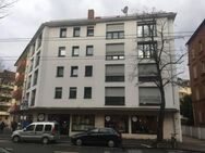 Renovierte 1 -Zimmerwohnung mit Einbauküche - Kunststoffenster - Rollos - Lift - Nürnberg