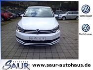 VW Touran, 2.0 TDI Comfortline, Jahr 2023 - Bernau (Chiemsee)