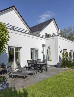 Haus am Wald - Zwei Häuser mit vier Ferienwohnungen - Wittenbeck