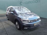 VW Touran, 2.0 TDI Highline, Jahr 2024 - München