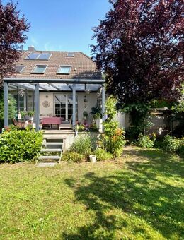 Außergewöhnlich geräumige Doppelhaushälfte - auch als Mehrgenerationenhaus in Berlin-Mahlsdorf - Berlin