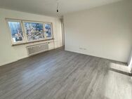**TOP** frisch renovierte 2 Zimmer Wohnung in der Essener City mit Balkon! - Essen