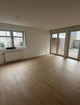 ***Renovierte Erdgeschosswohnung mit Terrasse Nähe Hauptbahnhof*** - Paderborn