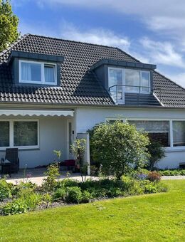 Westl. Höhe: Ansprechendes Haus mit großem Grundstück - Flensburg