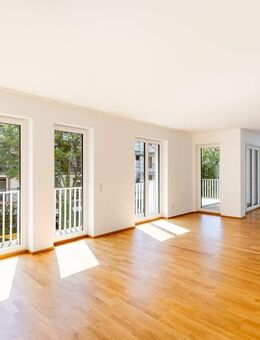 "Therese": Exklusive 5-Zimmer-Wohnung mit 2-Zimmer-Apartment, zwei Südbalkonen und drei Stellplätzen - München