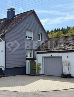 SOLIDES EINFAMILIENHAUS MIT BLICK INS GRÜNE | SIEGEN - ACHENBACH - Siegen (Universitätsstadt)