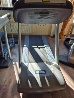 Technogym excite 700 Serie Laufband - Köln