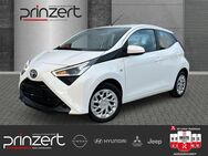 Toyota Aygo, 1.0 "x-Play" X-Business-Paket 8-Fach, Jahr 2021 - Rödermark