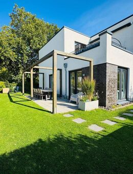 Exklusive EG-Wohnung, 143 m² WFL, 4,5 Z., 320 m² Garten (Sondernutzung), Garage, 2 Stellplätze - Meerbusch