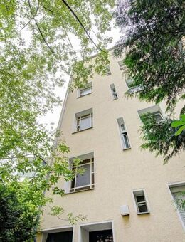 Sonnige Dachgeschoss-Gründerzeit-Wohnung: 1 Zimmer in Charlottenburg *City West* PROVISIONSFREI - Berlin