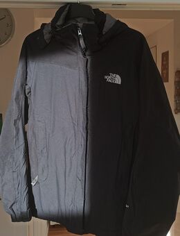 The North Face HyVent Jacke schwarz - München