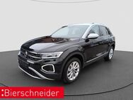 VW T-Roc, 2.0 TDI Style, Jahr 2023 - Straubing