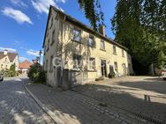 Vermietetes, renovierungsbedürftiges Mehrfamilienhaus mit 6 Wohneinheiten - Uehlfeld