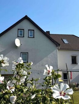 Großzügiges Einfamilienhaus mit Ausbaureserve und schönen Garten - Steinigtwolmsdorf