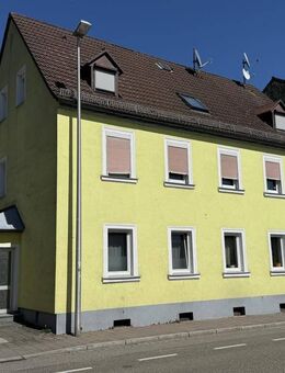 3 Familienhaus mit Lagergebäude und Garagen ***RESERVIERT*** - Ansbach