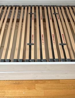 Bettgestell mit Lattenrost 1,20m x 2,00m - München