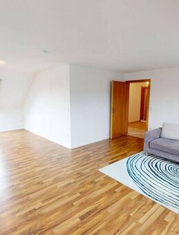 Charmantes 3-Zimmer-Dachgeschossapartment mit Einbauküche in ruhiger Lage - Seukendorf