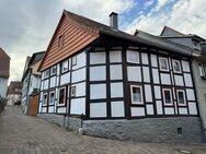 *Niedliches kleines Fachwerkhäuschen mit KFZ-STP in der Altstadt von Osterode* - Osterode (Harz)