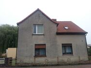 Einfamilienhaus mit Nebengebäude in Großräschen (Handwerkerobjekt) oder als Kaltlagerfläche (2-3€ m²) zu vermieten - Großräschen