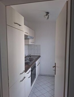 Preiswerte schöne 2-R-Wohnung in Magdeburg - Stadtfeld Ost im DG. ca.44m² zu vermieten. - Magdeburg