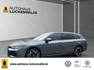 VW Passat Variant, 2.0 TDI R-Line, Jahr 2022 - Luckenwalde