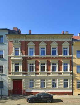 Attraktives Mehrfamilienhaus mit Vorder- und Hinterhaus (1905 + 1997), 12 Wohnungen - Brandenburg an der Havel - Brandenburg (Havel)