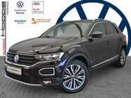 VW T-Roc, 1.5 TSI Sport 1 DA, Jahr 2019 - Ganderkesee