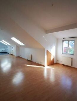 OFFENE SCHÖNE WOHNUNG IN BESTER LAGE IN ST.INGBERT FREI 01.12. - Sankt Ingbert