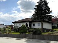 Schönes Einfamilienhaus mit Garten ! - Hof