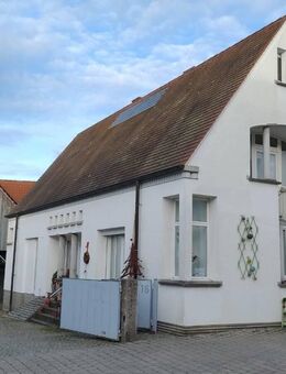 Architektenhaus mit Brennerei und vielseitigen Nutzungsmöglichkeiten in zentraler Lage - Renchen