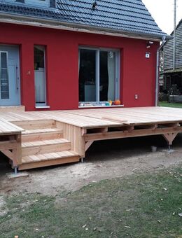 Zimmerer , Trockenbau und Holzbau Arbeiten - Rosenow