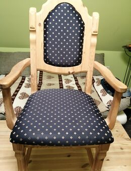 Esstisch Kiefer Massiv und 8 Stühlen - Oetzen