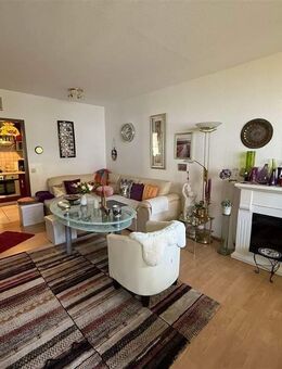 Gepflegte ETWG mit Balkon und Duplexgarage in 66121Saarbrücken zu verkaufen - Saarbrücken