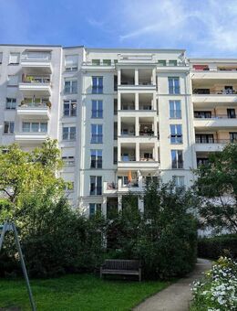 EXKLUSIV & MÖBLIERT mit Tiefgarage: 2-Zi. Whg. ZENTRAL in Berlin MITTE | Balkon + Lift + EBK +.. - Berlin