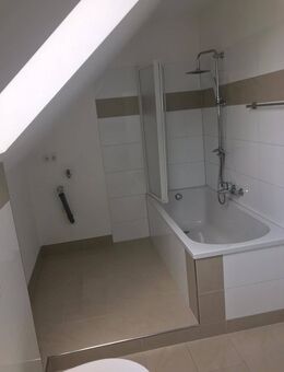 Großzügige 3-Zimmer-DG-Wohnung mit großer Terrasse in Vallendar - Vallendar