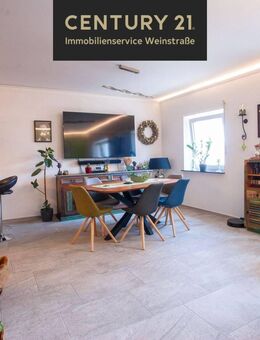 ***Provisionsfrei*** Freistehendes Einfamilienhaus mit Garten - Neuhofen