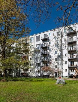 Investieren, wo alle wohnen möchten: Vermietetes 2-Zimmer-Investment in Kreuzberger Bestlage - Berlin