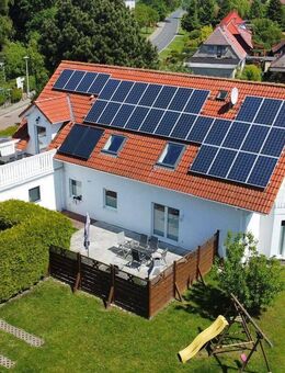 Renditestarke Kapitalanlage auf Rügen - Vollmöbliertes Mehrfamilienhaus mit Wellness & PV-Anlage - Altenkirchen (Mecklenburg-Vorpommern)