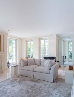 "Einzigartige Villa für anspruchsvolle Lebensart" - Stadtbergen