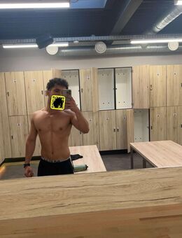 Ich suche reife Lady Babi - Essen