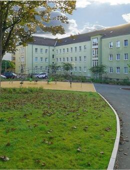 Ruhiges Wohnjuwel: Lichtdurchflutete 2-Zimmer-Wohnung in begehrter Spielstraße - Plauen