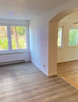 Frisch renovierte Maisonette-Wohnung mit Terrasse und Garten in Coburg - Coburg